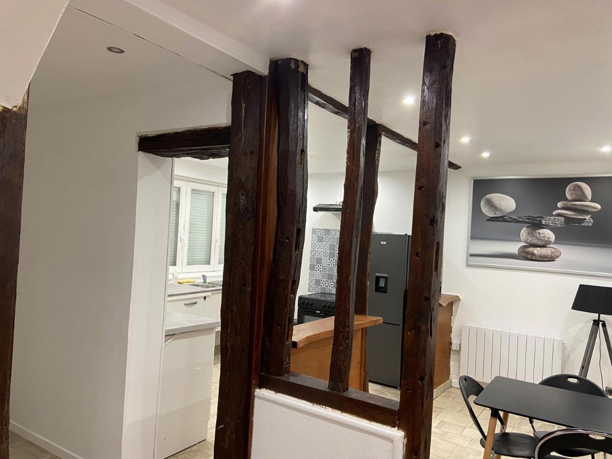 La Galerie, Proche Aeroport Apartment Tille Bagian luar foto